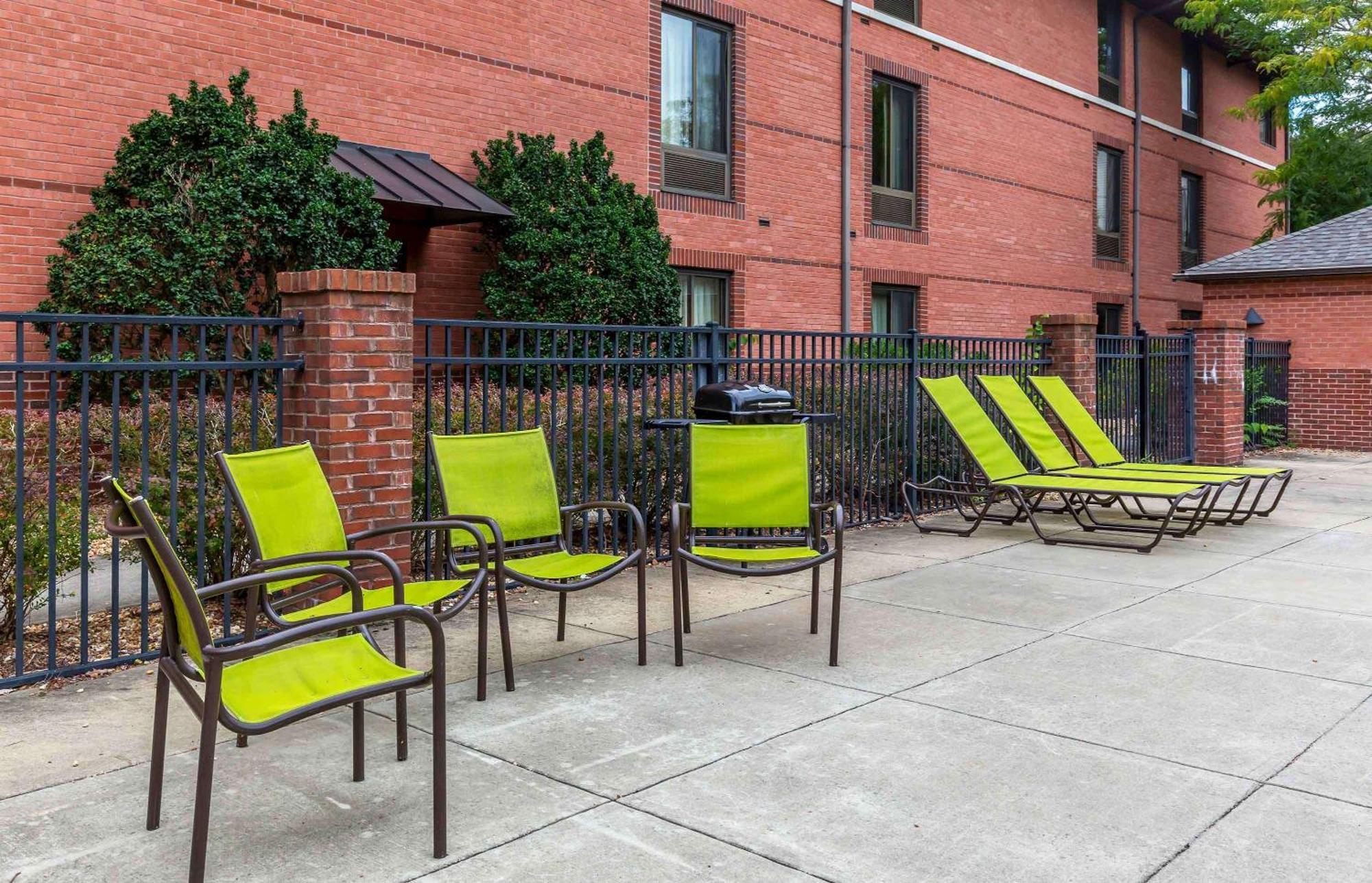 Extended Stay America Select Suites - Raleigh - Cary - Regency Parkway South Exterior foto