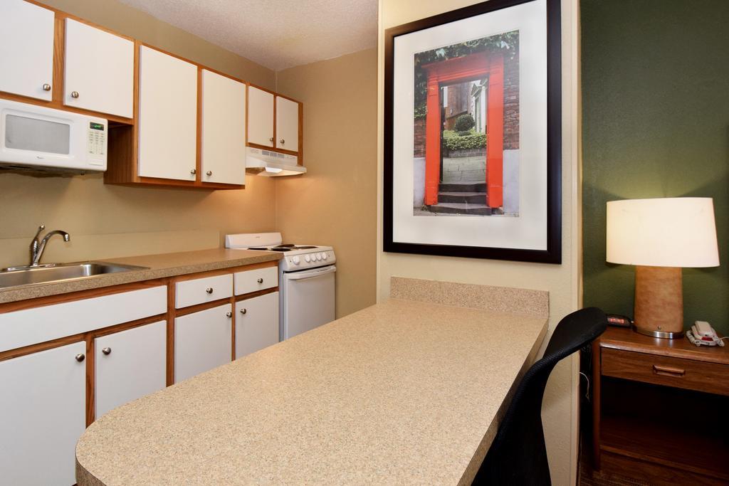 Extended Stay America Select Suites - Raleigh - Cary - Regency Parkway South Exterior foto