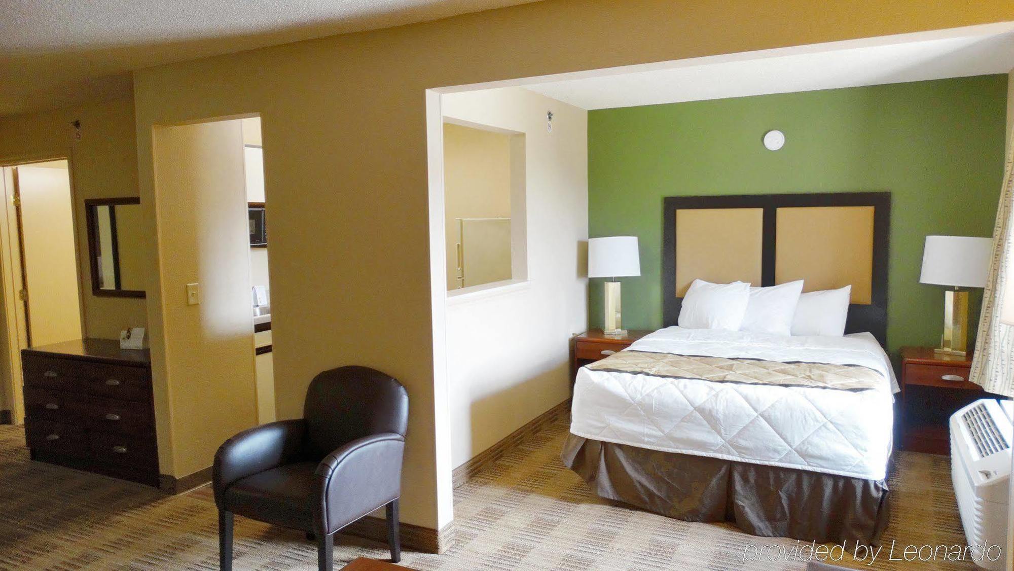 Extended Stay America Select Suites - Raleigh - Cary - Regency Parkway South Exterior foto